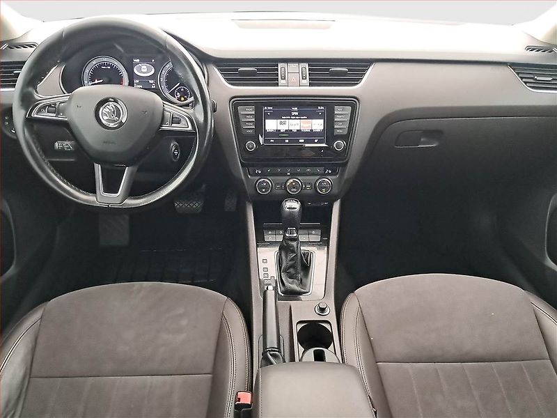 Škoda Octavia (2016) Laurin&Klement 1.8 TSI, 4X4 - fotka 8 z 17