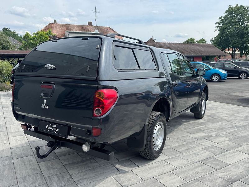 Mitsubishi L200 (2011) 2.5 DI-D 100KW 4WD HARDTOP - fotka 6 z 29