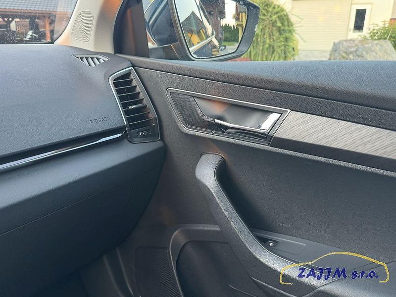 Škoda Karoq Exclusive 2.0TDI 110kw 4x4 DSG - fotka 31 z 52