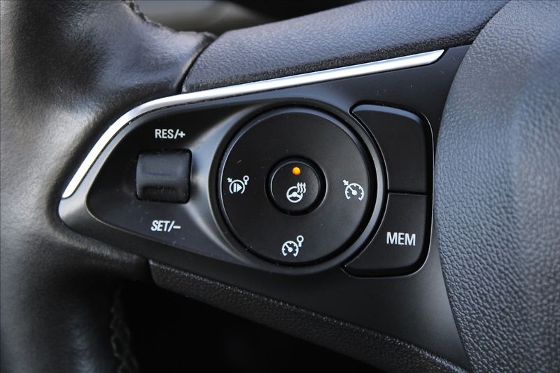 Opel Grandland X 1,5 CDTi  1.MAJ,A/T,INNOVATION - fotka 20 z 42