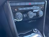 Volkswagen T-Roc (2019) 1.0 TSI 85 kW Comfortline - náhled 12