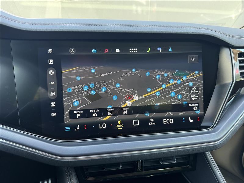 Volkswagen Touareg 3,0 TSI V6 R-Line 4MOT ZÁRUKA - fotka 23 z 37