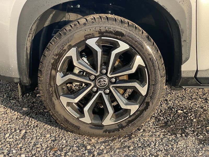Toyota Yaris Cross 1.5HEV, ČR-1m, Style, záruka - fotka 10 z 17
