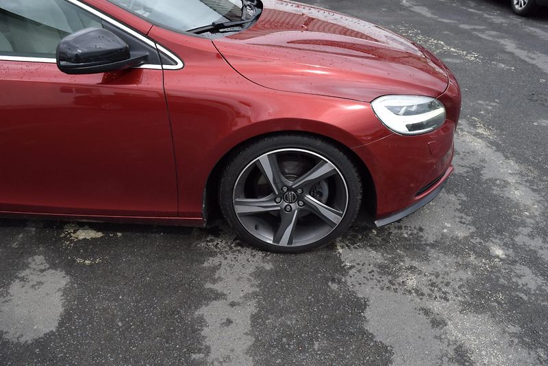 Volvo V40 (2016) 2.0i T2 90kw INSCRIPTION MANUÁ - fotka 5 z 48