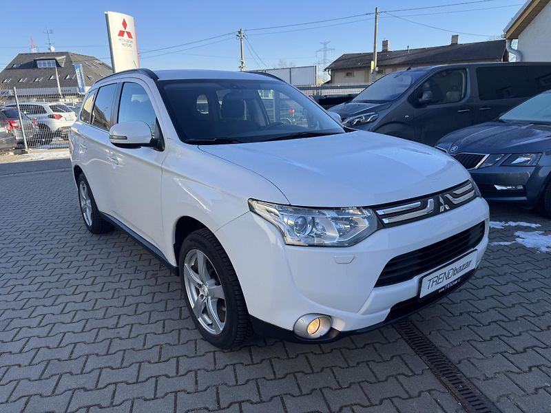 Mitsubishi Outlander 2,2Di-D, ČR, 1.MAJ.,DPH - fotka 2 z 17