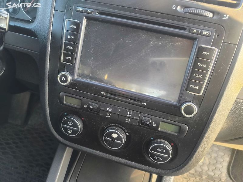 Volkswagen Jetta 1,9TDI BEZ DPF,KRÁSNÁ,220T.KM - fotka 12 z 29