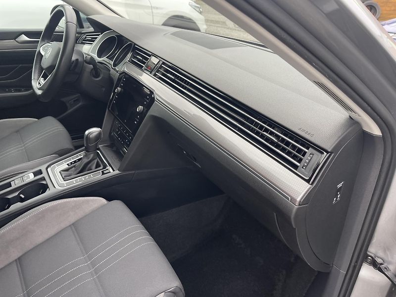 Volkswagen Passat Variant 2.0TDi Alltrack DSG 4x4 DPH ČR - fotka 25 z 42