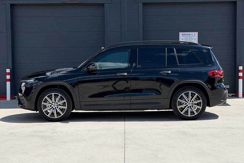 Mercedes-Benz EQB (2025) EQB 300 4Matic AMG Line - fotka 12 z 56