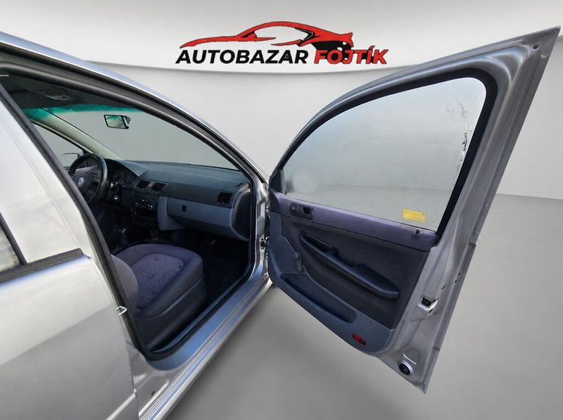 Škoda Fabia (2002) 1.4 Mpi nové CZ,nová STK - fotka 16 z 21