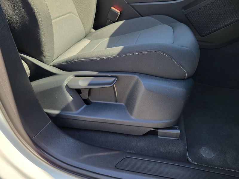 Volkswagen Touareg 3.0 V6 TDi DSG 4MOTION - fotka 27 z 47