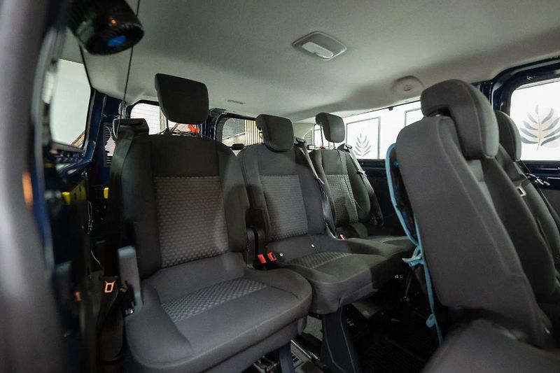 Ford Transit Custom L2 2.0 77 kW - fotka 9 z 32