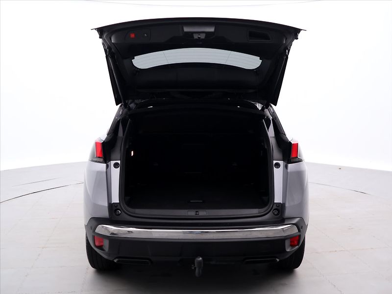 Peugeot 3008 1,5 HDI 96kW GT Aut. CZ - fotka 9 z 36