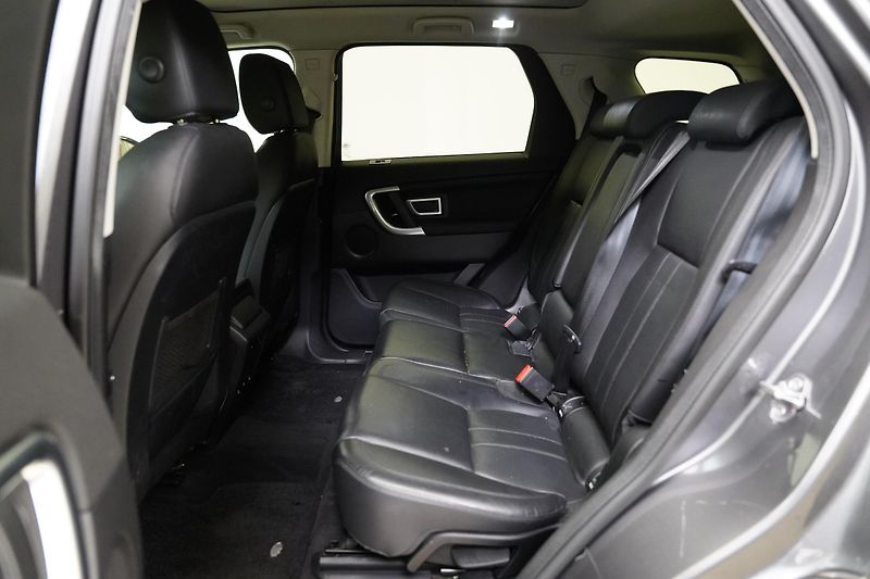 Land Rover Discovery Sport - fotka 21 z 25