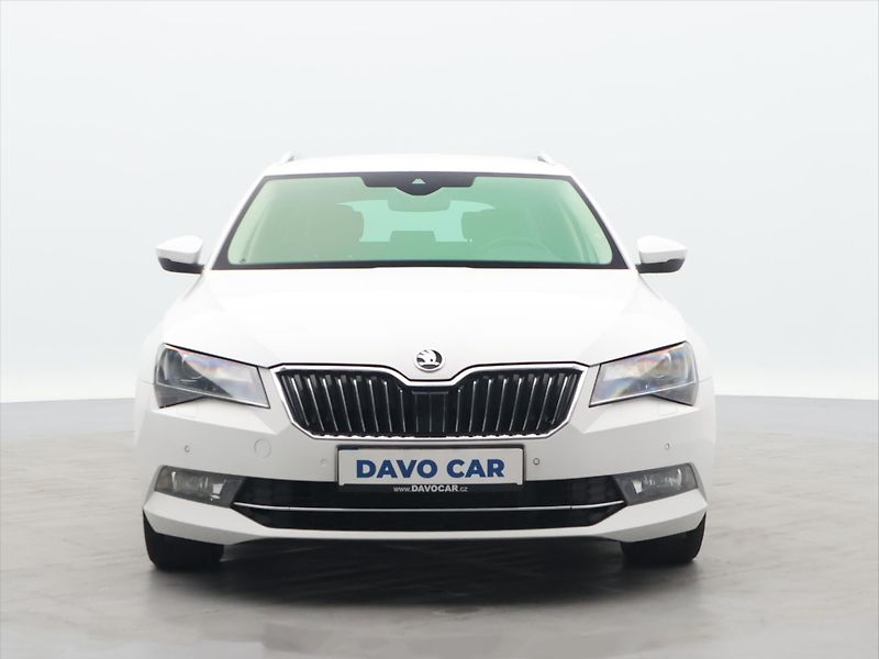 Škoda Superb 2,0 TDI 140kW L&K Navi CZ - fotka 2 z 30
