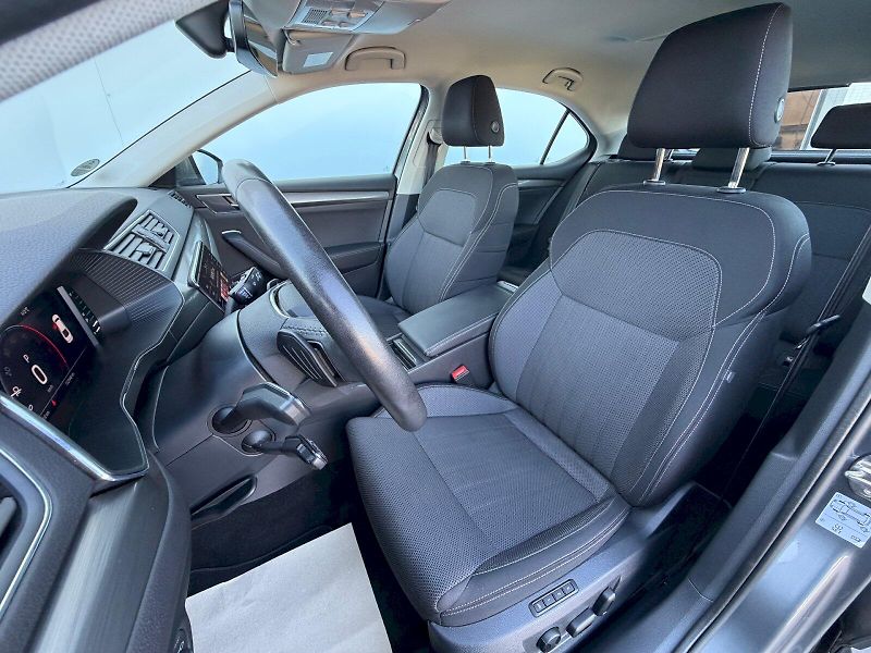 Škoda Superb (2022) 2.0 TDI 147kW 4x4 DSG Style - fotka 6 z 35