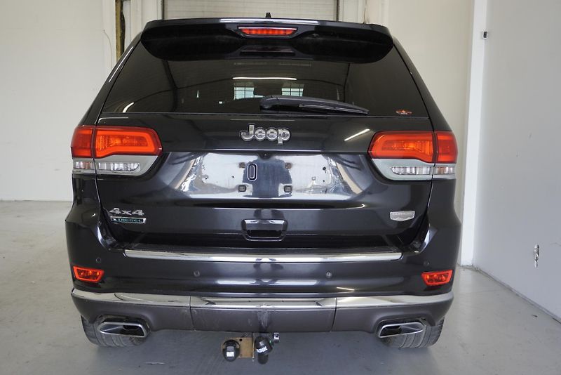 Jeep Grand Cherokee 3,0 MJT V6 4X4 AUTOMAT - fotka 6 z 33