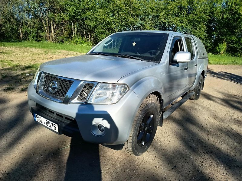 Nissan Navara (2010) - fotka 5 z 33