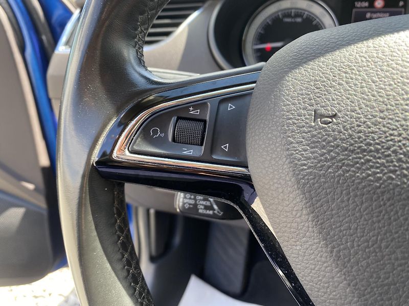 Škoda Octavia 2.0TDi L+K CZ WEBASTO 4x4 - fotka 151 z 165
