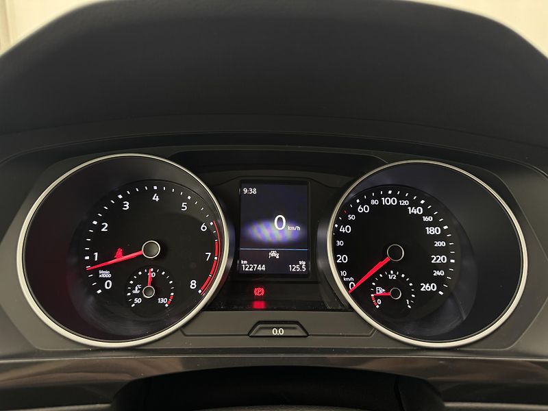 Volkswagen Tiguan 1.5Tsi*CZ*1-MAJ*LED*ACC* - fotka 21 z 46
