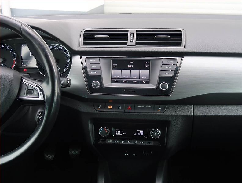 Škoda Fabia (2015) Style 1.4 TDI, Park. senzory - fotka 12 z 21