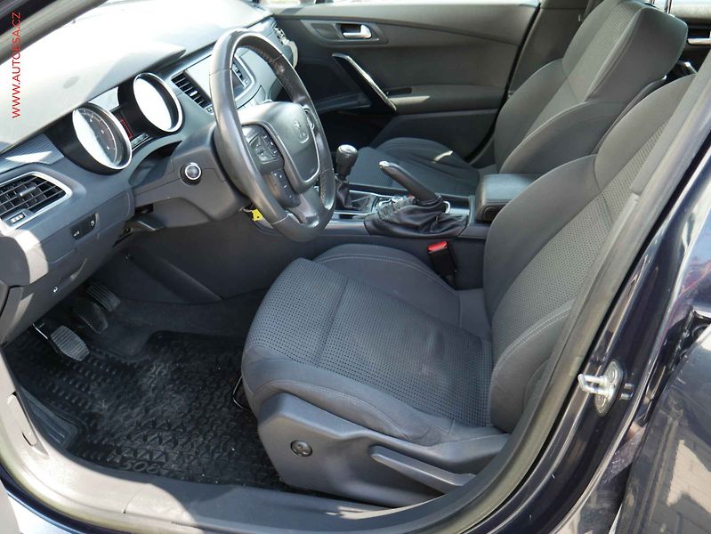 Peugeot 508 (2011) 2.0 HDi, ČR - fotka 9 z 20