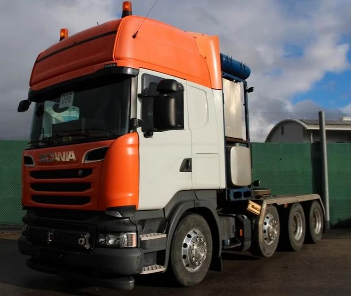 Scania (2016) R 580 8x4 tahač 180t - fotka 2 z 15