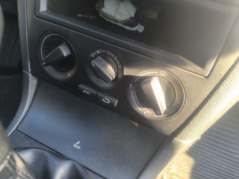 Škoda Octavia KRÁSNÁ,170TKM,1MAJ.SERVISKA - fotka 8 z 24