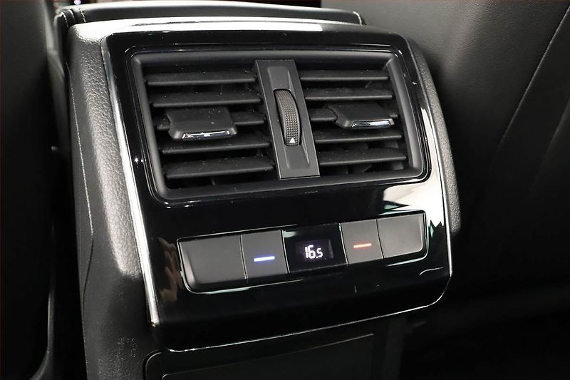 Škoda Superb (2022) Sportline 2.0 TDI - fotka 11 z 20