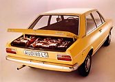 Automobil patřil do kategorie střední třídy a byl dostatečně prostorný