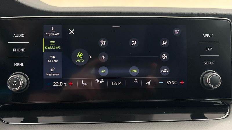 Škoda Octavia 2.0 TDI Ambition Combi - fotka 23 z 23