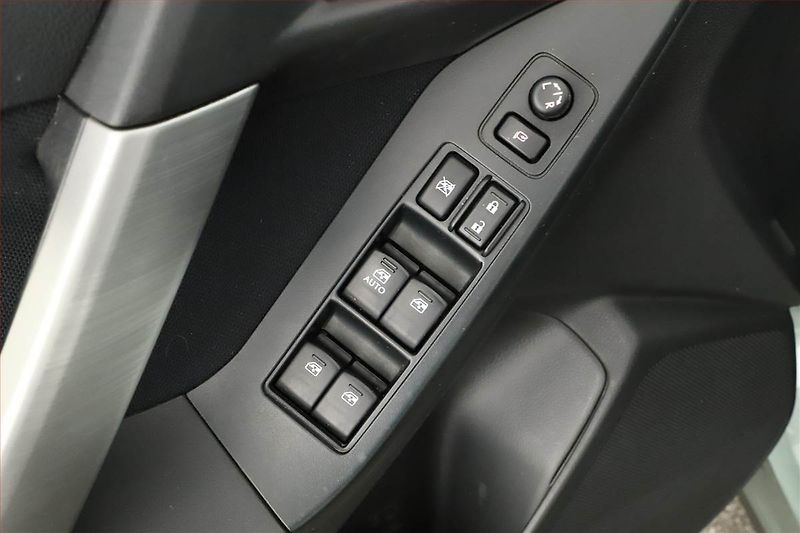 Subaru Forester (2014) 2.0 d, 4X4, Xenony, Tempomat - fotka 9 z 14