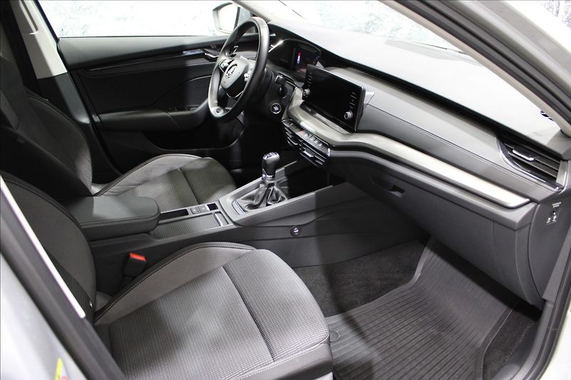 Škoda Octavia 2,0 TDI Ambition 1.majitel CZ - fotka 11 z 32