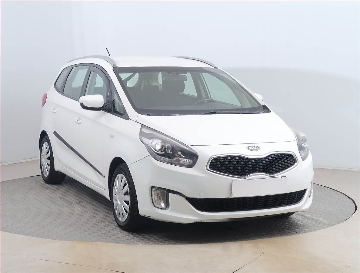 Kia Carens 1.7 CRDi, 7 míst, Tempomat