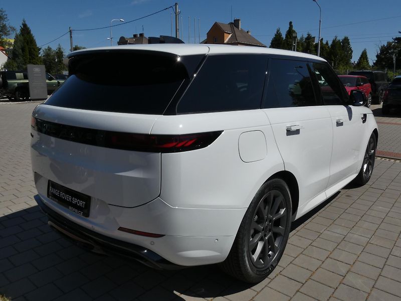 Land Rover Range Rover Sport (2026) 3,0 Dynamic SE D250 - fotka 7 z 34