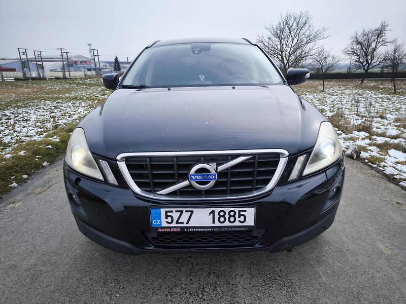 Volvo XC60 2,4 D 129kW 1 MAJITELKA - fotka 2 z 41