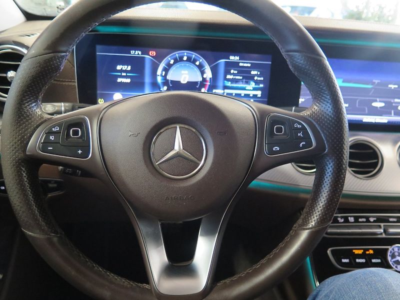 Mercedes-Benz Třídy E (2017) 220d,4M,All-Terrain,tažné, DPH - fotka 7 z 33