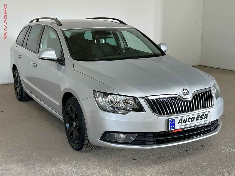 Škoda Superb (2015) 2.0TDi, DSG, AC - fotografie inzerátu