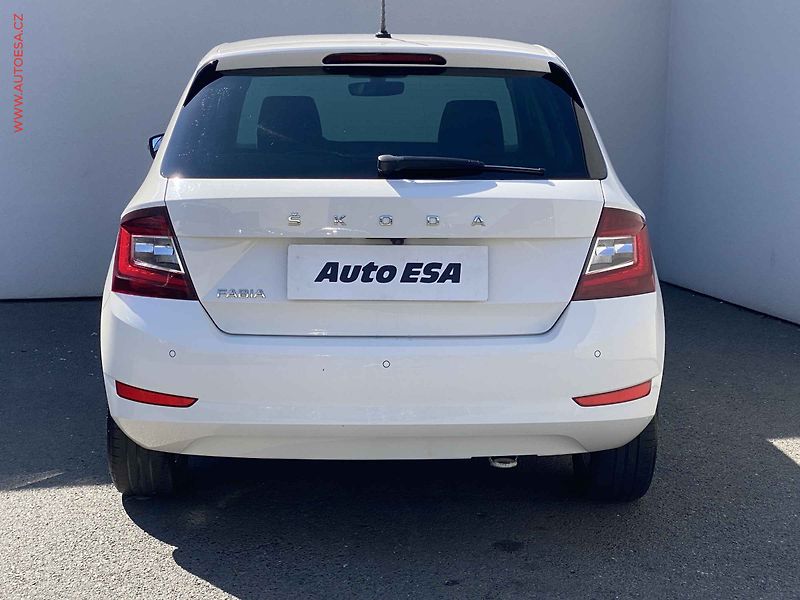 Škoda Fabia (2021) 1.0 TSi, 1.maj,ČR, Style - fotka 5 z 18