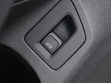 Volkswagen Passat 2,0 TDI 110kW Elegance DSG DPH - náhled 17