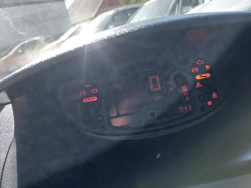 Renault Modus (2009) 1.2i-16v - fotka 10 z 25