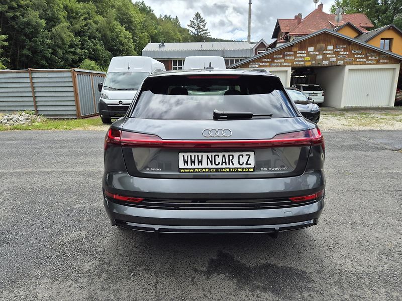 Audi e-tron ZAMLUVENO ! - fotka 8 z 44