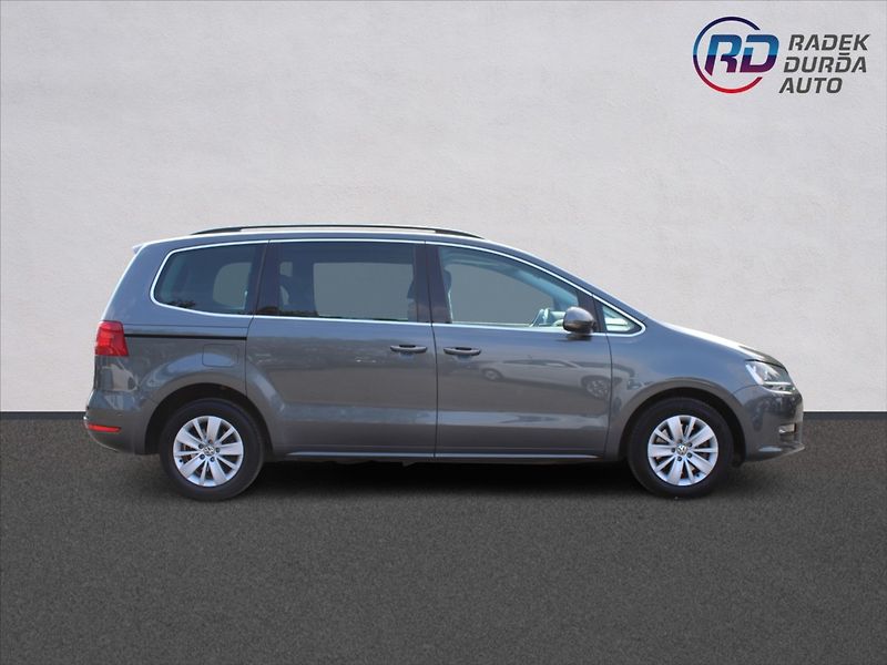 Volkswagen Sharan 2,0 TDI  AUTOMAT,7 MÍST - fotka 4 z 26