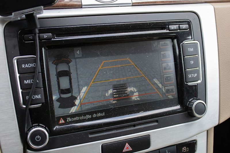 Volkswagen Passat - fotka 19 z 27