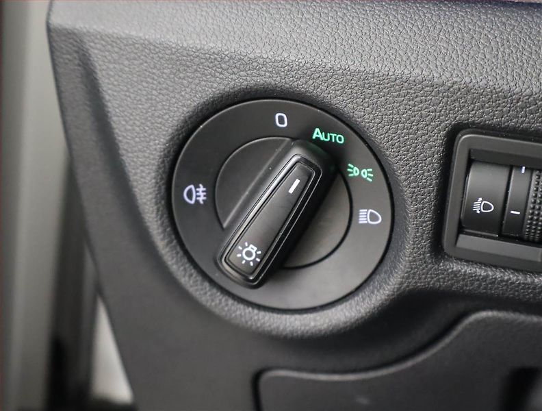 Škoda Kamiq (2022) 1.0 TSI - fotka 15 z 22