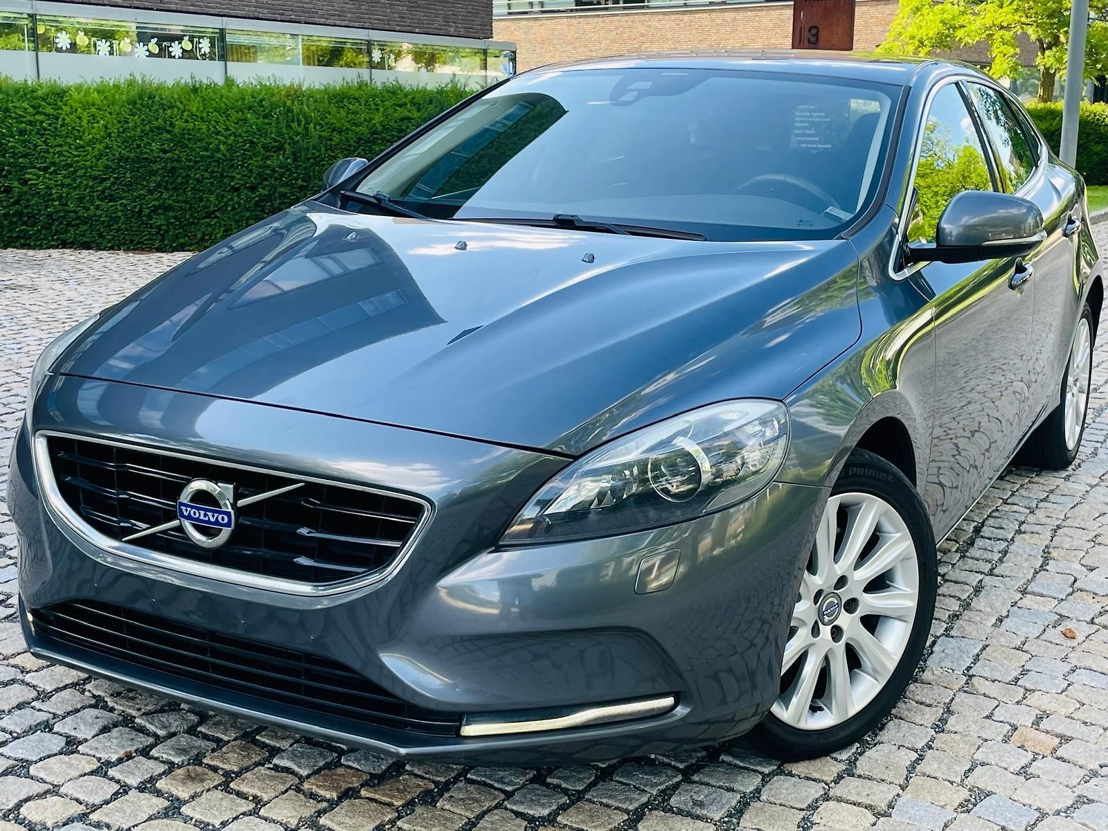 Volvo V40 2.0D3 5VÁLEC MANUÁL SERVISKA