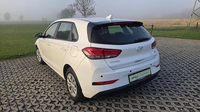 Hyundai i30  1.0TGDI 120 Start Plus CZ DPH - fotka 8 z 26