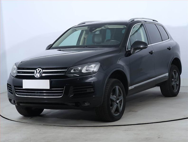 Volkswagen Touareg (2010) 3.0 TDI, 4X4, Automat, Navi - fotka 2 z 27