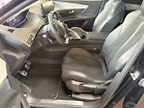 Peugeot 5008 (2021) 1.5 HDI, 1.maj, LED, panor. - náhled 9