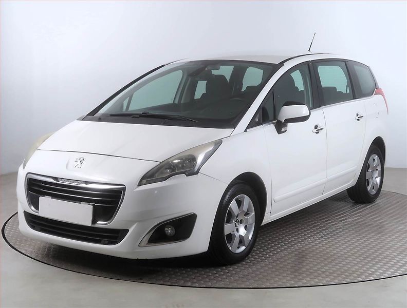 Peugeot 5008 (2013) 1.6 HDi, Tempomat - fotka 2 z 13