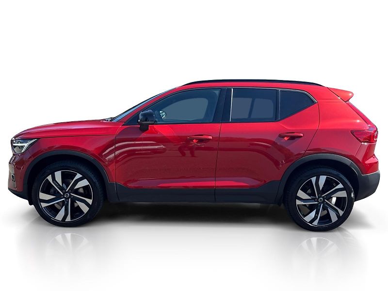 Volvo XC40 B4 FWD ULTRA // REZERVACE  - fotka 2 z 46